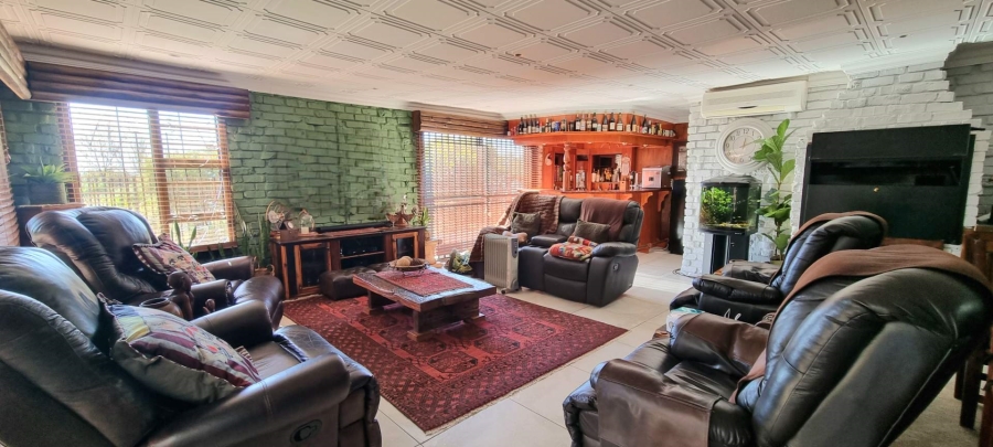 5 Bedroom Property for Sale in Dan Pienaar Free State
